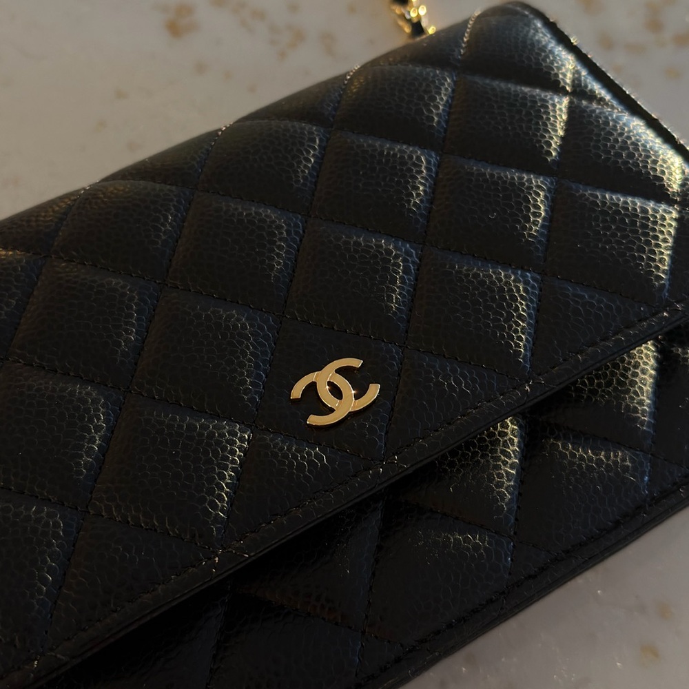 Chanel Black Caviar Quilted Wallet On Chain GHW - Picture 5 of 9